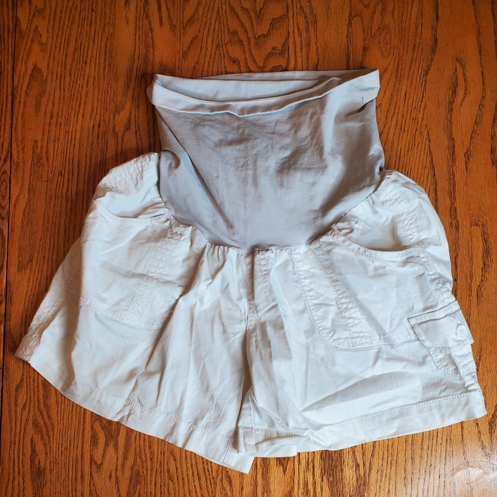 Motherhood White Maternity Shorts Medium